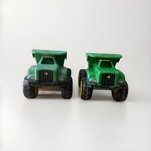 JOHN DEERE KIDS BIG SCOOP DUMP TRUCK TOY PLASTIC 6" Lot Of 2